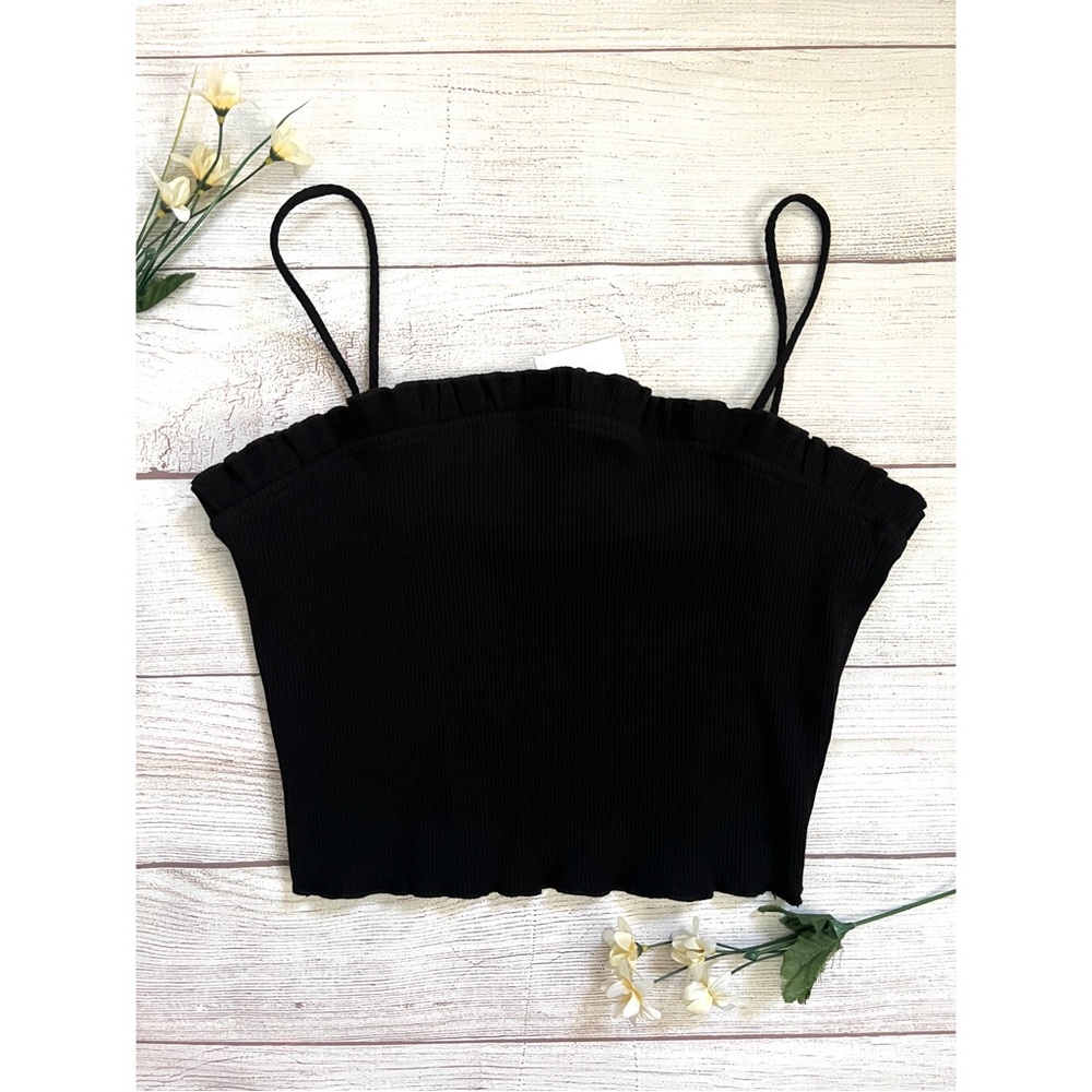Better Be Ruffle Hem Ribbed Cropped Top - Picture 12 of 12
